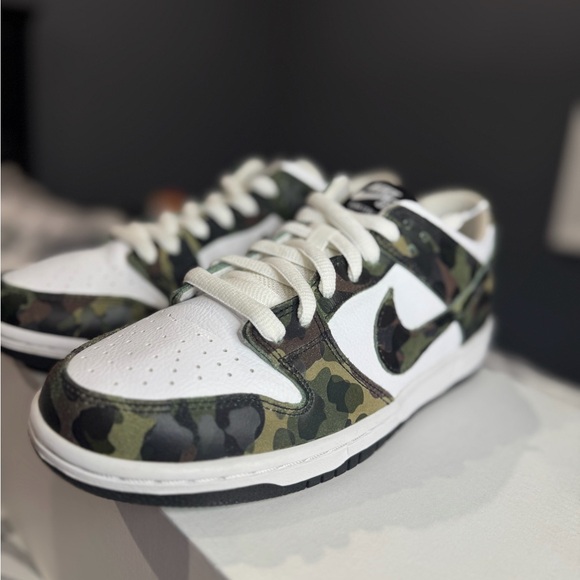 SB Dunk Low Sample Camo Legion Green - Picture 2 of 7